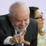 Ucraina, Ft: Lula in Cina proporrà ‘club della pace’
