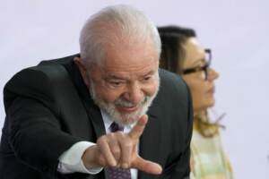 Il Presidente brasiliano Luiz Inacio Lula da Silva parla del sussidio alle famiglie