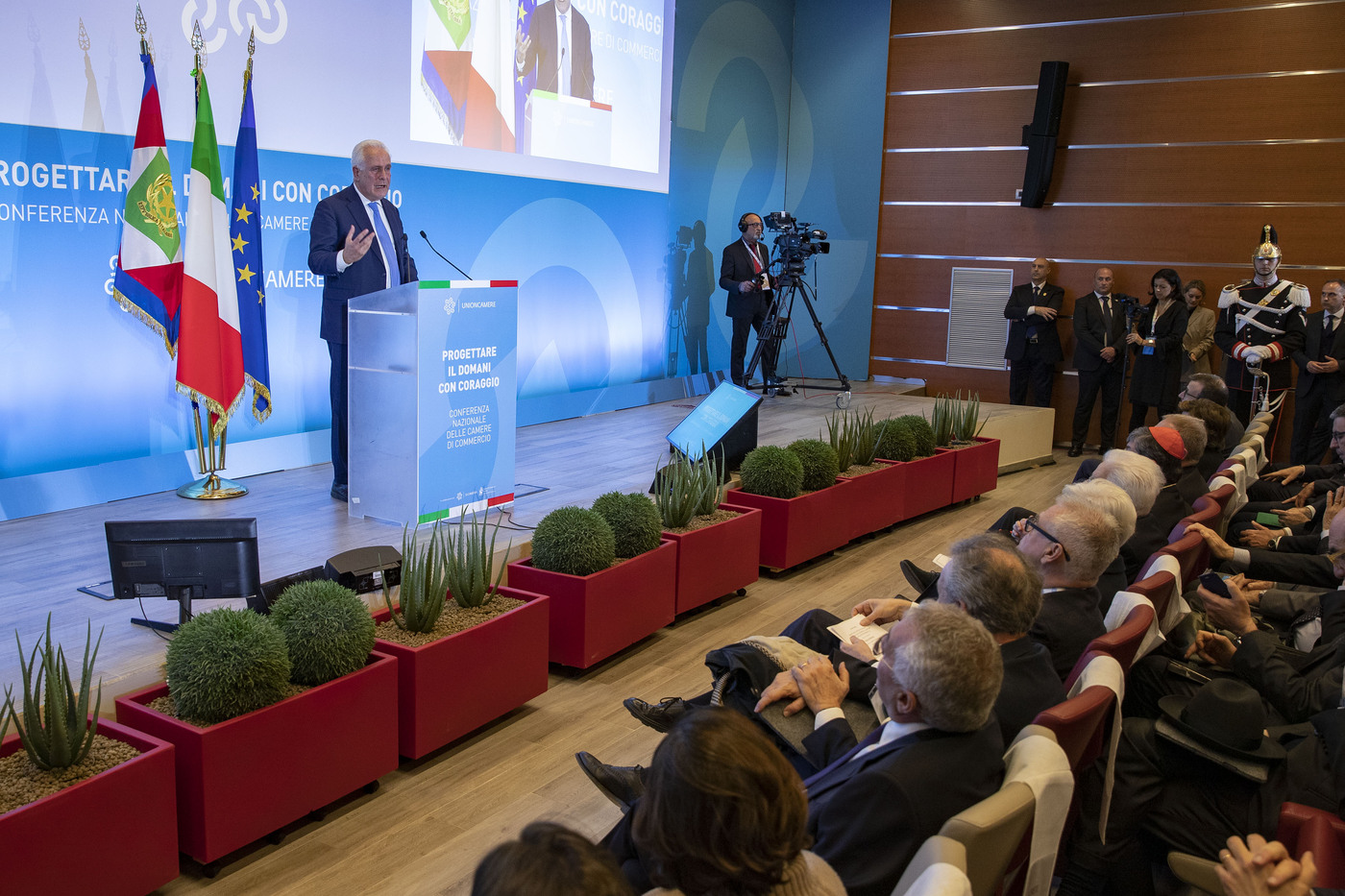 Pnrr, Mattarella cita De Gasperi: “Mettersi alla stanga”