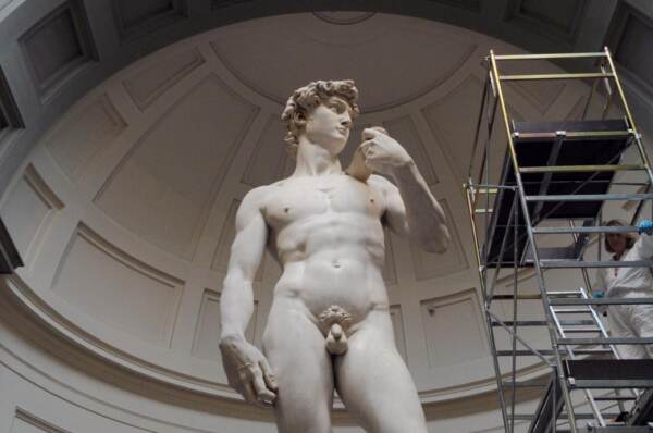 Galleria dell'Accademia, al via la manutenzione semestrale per il David