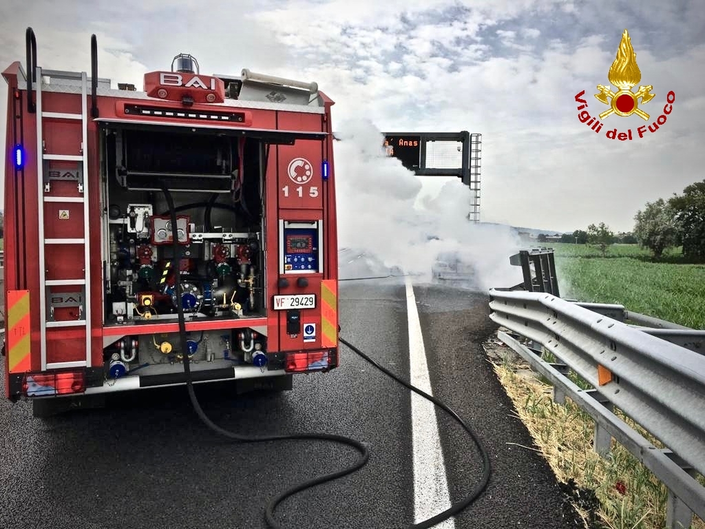 Lecce, Incidente Stradale: 32enne Muore Avvolta Da Fiamme In Auto ...