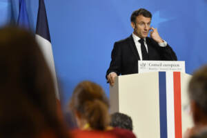 Macron dopo l’incontro con Meloni: “Discussione molto buona”