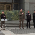 Ucraina, Zelensky consegna i diplomi a 334 nuovi ufficiali