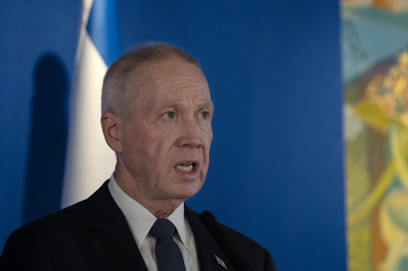 Israele, Gallant: “Distruggeremo Hamas ma avrà un costo”