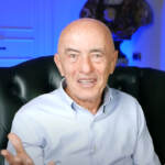 Antonino Tamburello, lo psichiatra che parla di salute mentale sui social