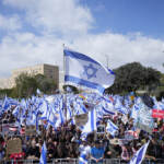 Israele, Ben Gvir acconsente a congelare riforma giustizia