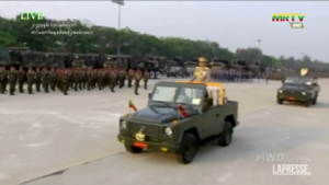 Myanmar, parata militare nella giornata delle Forze Armate