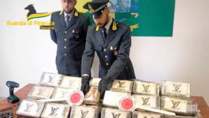 Savona, sequestrati oltre 80 kg di cocaina: arrestati tre trafficanti