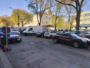 Torino, legato e con cappio al collo: tentato omicidio