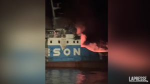 Filippine, incendio a bordo di un traghetto: oltre 30 morti