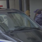 Russia, arrestato reporter del Wall Street Journal: l’uomo portato via dalla polizia