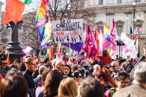 Figli coppie Lgbtq, Pe condanna stop Italia a trascrizioni