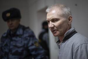 Russia, arrestato il padre condannato per i disegni della figlia