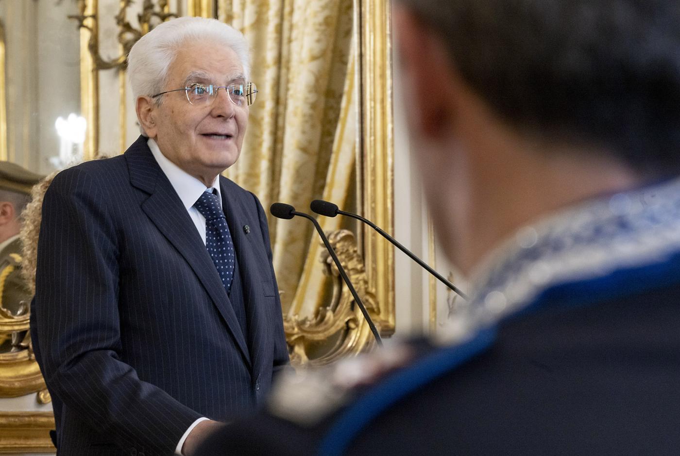 Mattarella consegna onoreficenze al merito della Repubblica