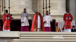 Domenica delle Palme, il Papa torna tra i fedeli