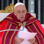 Papa: “Anche io ho bisogno delle carezze di Gesù”