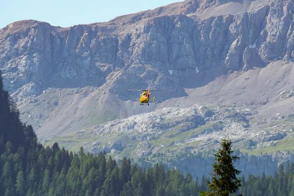 Montagna, travolti da valanga su Alpi svizzere: morti due lecchesi