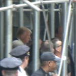 Donald Trump lascia la procura di Manhattan