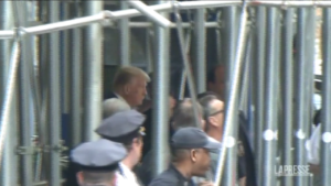Donald Trump lascia la procura di Manhattan