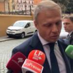 Berlusconi, Lollobrigida: “Preoccupati, auguri di pronta guarigione”