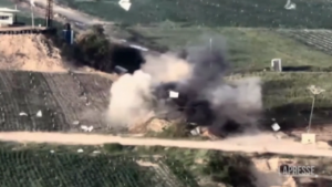 Israele lancia razzi contro siti militari palestinesi