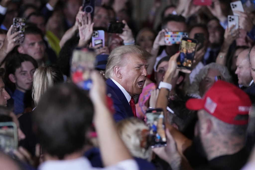 Usa, per Trump 34 capi d’accusa: il tycoon ‘frustrato’ e ‘scosso’
