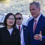 Cina promette risposta risoluta dopo incontro McCarthy-Tsai