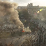 Parigi, ancora scontri nelle proteste per la riforma delle pensioni