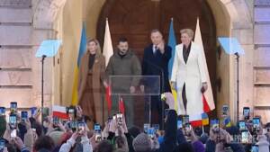 Duda accoglie Zelensky in Polonia: “Noi sostenitori di Kiev”