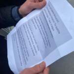 Berlusconi, 17enne gli porta una lettera: “Non sei solo”