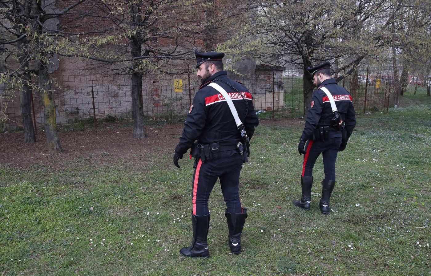 Modena, 16enne accoltellato a morte: ricercati 2 minori e un 21enne