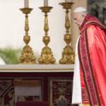 Papa Francesco assente alla via Crucis per il freddo