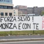 Berlusconi, seconda notte in ospedale: la famiglia fiduciosa