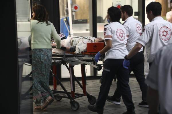 Israele, attacco a Tel Aviv