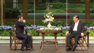 Cina, Xi e Macron prendono il tè