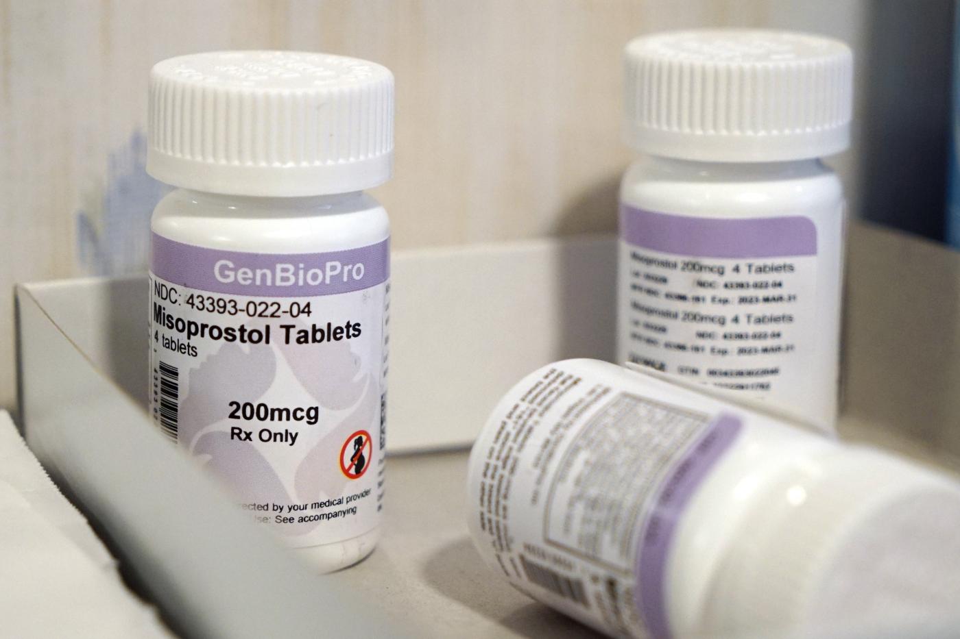 Texas, giudice blocca pillola abortiva