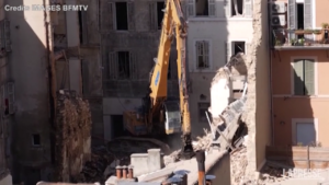 Francia, trovati 6 corpi tra macerie edificio crollato a Marsiglia