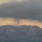 Colombia, vulcano a rischio eruzione: fumo dal cratere