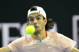 Tennis, a Montecarlo, avanti Musetti, Sonego e Nardi