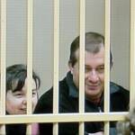 Strage Erba, legale Olindo e Rosa: “Nuovo teste, fu regolamento conti droga”