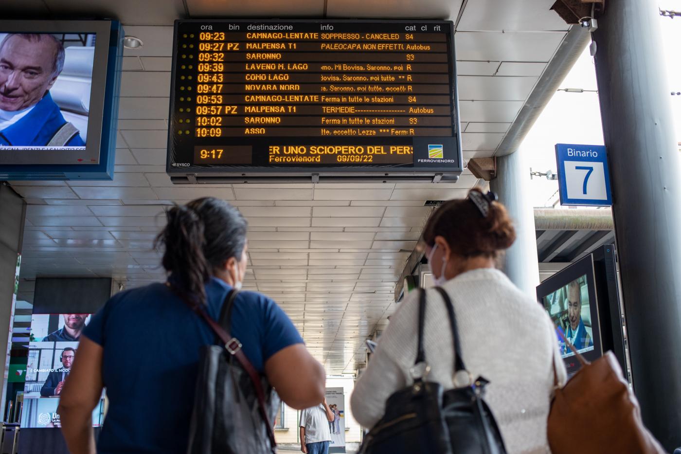 Sciopero Trenitalia, venerdì nero