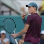 Tennis, Atp Montecarlo: Sinner ai quarti, Berrettini si ritira
