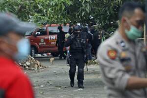 Indonesia police kill 2 suspected Jemaah Islamiyah militants