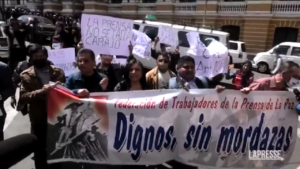 Bolivia, giornalisti in piazza contro la nuova legge sulla stampa
