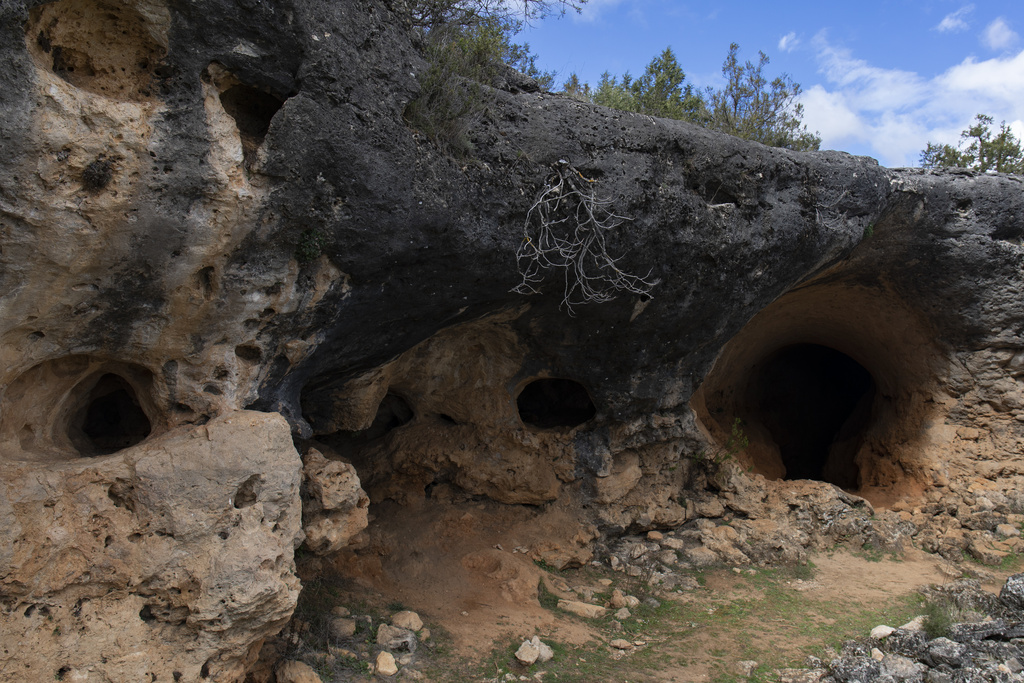 Spagna, alpinista in grotta per 500 giorni: nuovo record mondiale Spagna, alpinista in grotta per 500 giorni: nuovo record mondiale