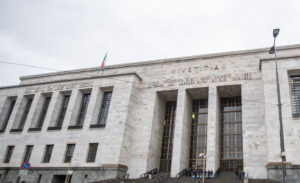 Presidio anarchico in solidarietà ad Alfredo Cospito presso il Tribunale di Milano