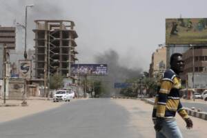 Sudan, scontri tra esercito e paramilitari a Khartoum