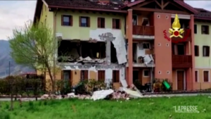 Belluno, esplode appartamento: i soccorsi al lavoro