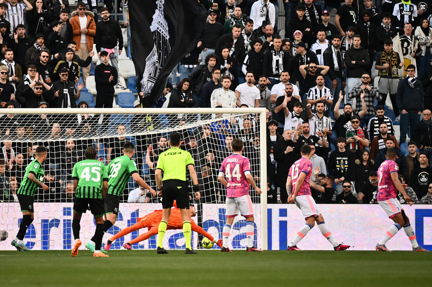 Sassuolo-Juventus 1-0, Defrel colpisce i bianconeri