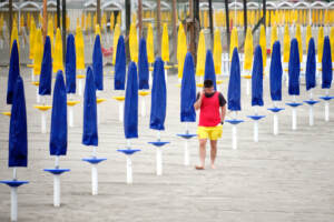 Roma, a Ostia spiagge aperte